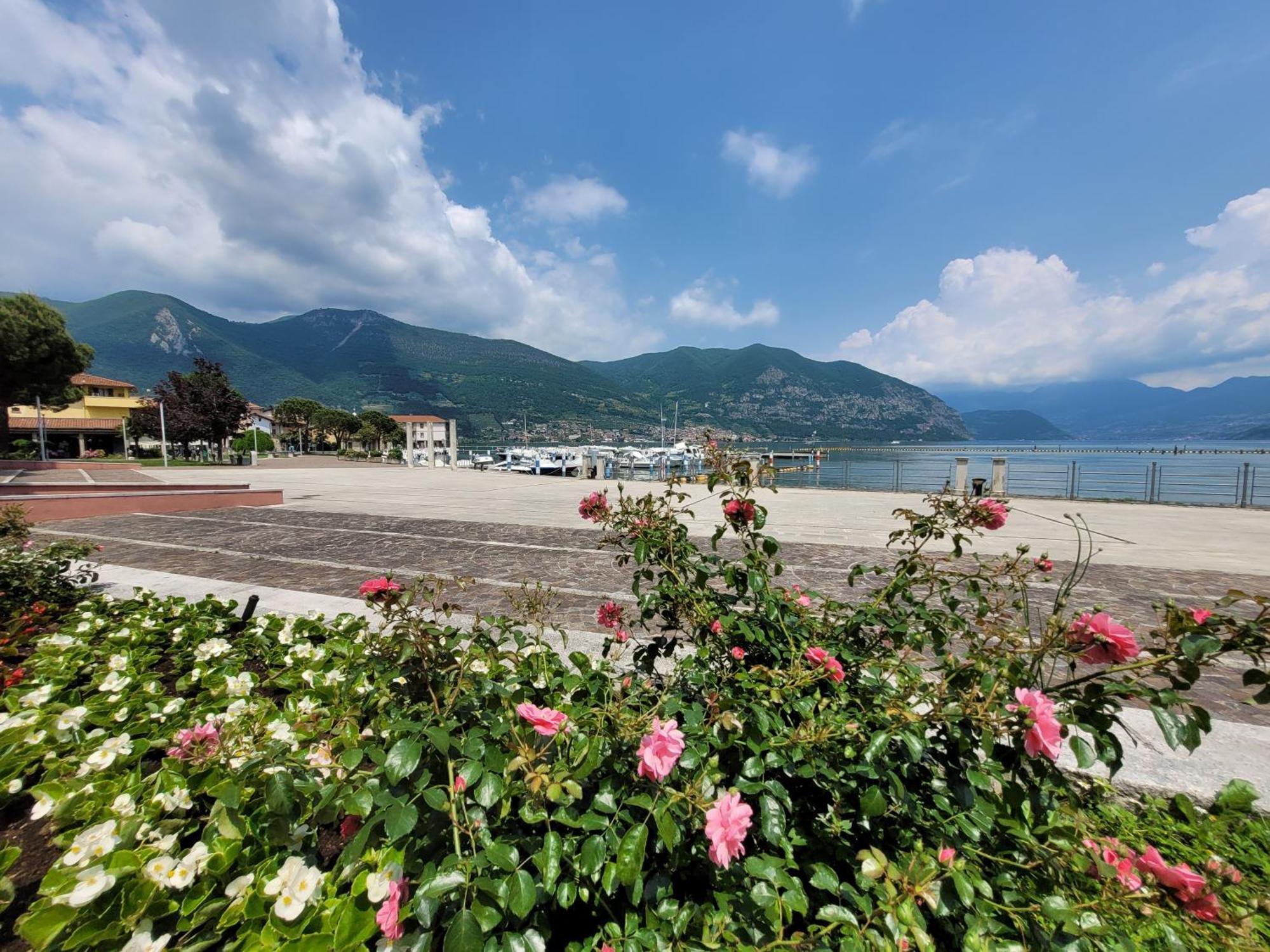 Light On Lake Iseo Clusane Luaran gambar
